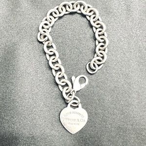 Return to Tiffany & Co Heart Bracelet